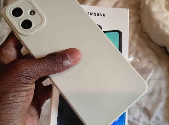 Samsung A06