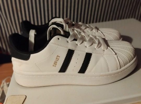 Tekkies