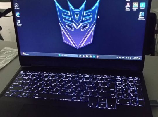 Ordinateur portable de jeu Lenovo