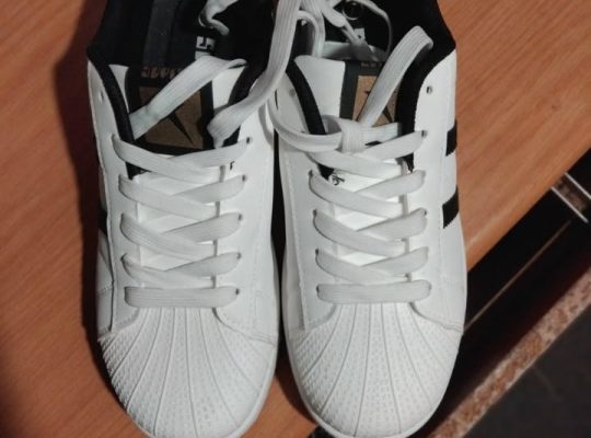 Tekkies