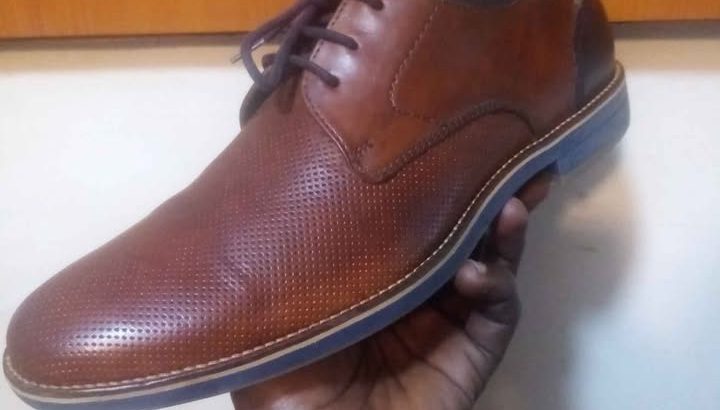 chaussures en cuir pur