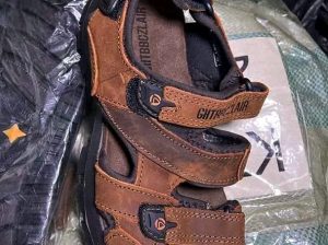 Sandales pour homme d’origine