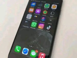 iPhone 8