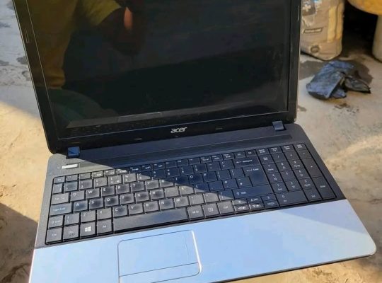 Acer Core i5, AMD
