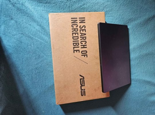Asus VivoBook Intel