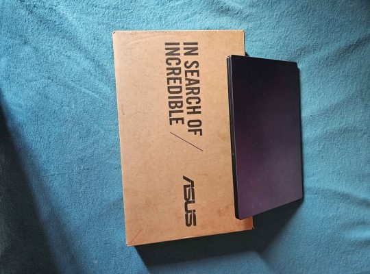 Asus VivoBook Intel