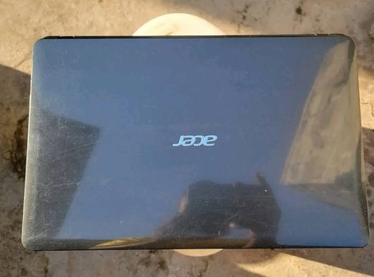 Acer Core i5, AMD