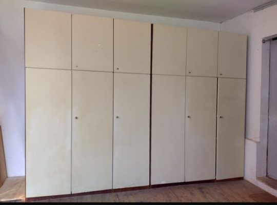 Armoire murale, beige